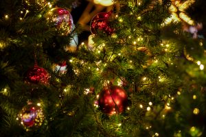What to Look for in a Holiday Lighting Company?