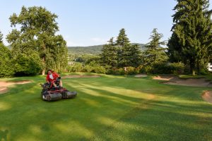 Enhancing Your Home’s Curb Appeal: The Importance of Regular Landscaping Maintenance